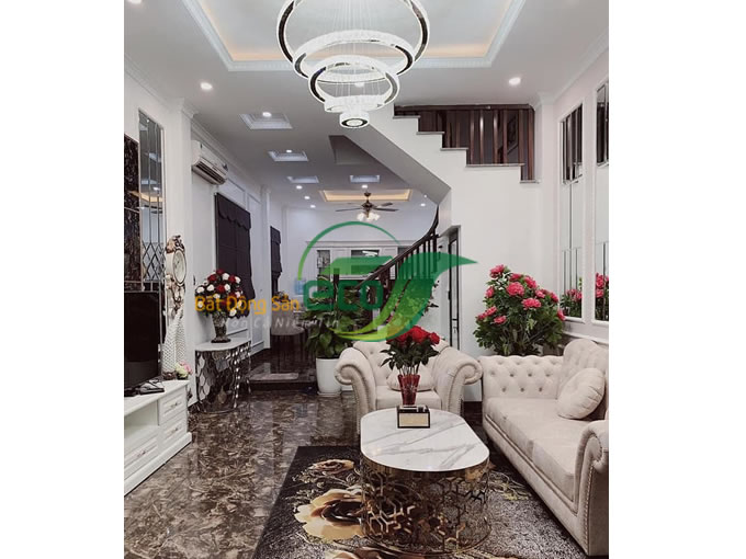 Bán nhà phố Gia Thụy, Long Biên, lô góc, diện tích 50m2, 5 tầng