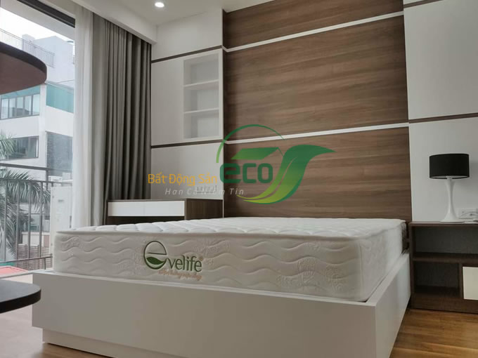 Bán nhà mặt phố Tô Ngọc Vân, diện tích 190m2, 9 tầng, mặt tiền 12m, giá chào 75 tỷ, (có thương lượng)