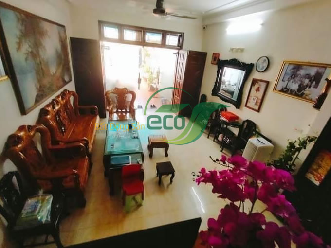 Bán nhà phố Nguyễn Văn Linh, Sài Đồng - diện tích 140m2, 4 tầng, mặt tiền 5m, giá chào 10 tỷ 250tr, (có thương lượng)