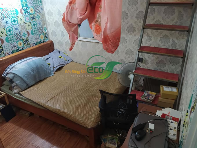 Nhà trong ngõ Bùi Xương Trạch, diện tích 26.5m2, mặt tiền 3.3m, giá 1.1 tỷ
