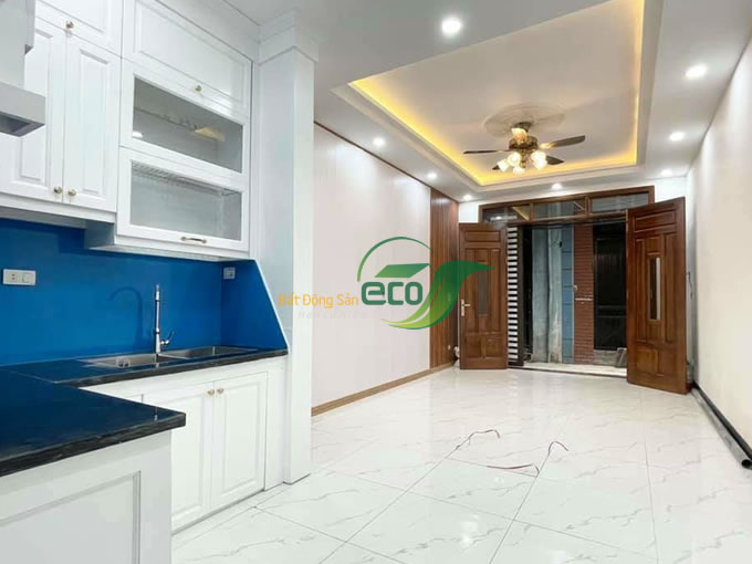 Bán nhà riêng Bùi Xương Trạch, Thanh Xuân, diện tích 38m2, 5 tầng, mặt tiền 4.2m, giá chào 4.2 tỷ