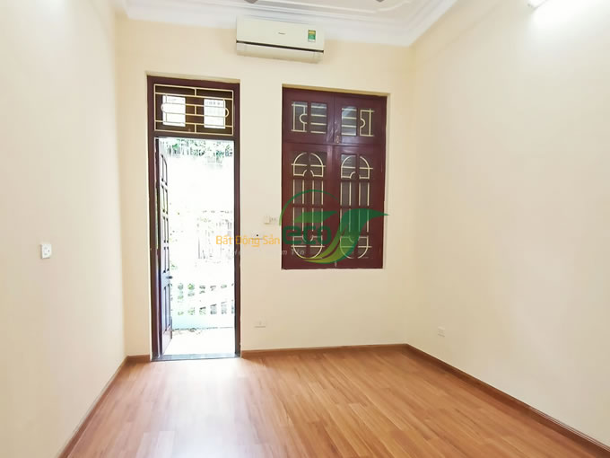 Bán nhà phân lô Cù Chinh Lan, Than Xuân, nhà đẹp, diện tích 52m2, 3 tầng, mặt tiền 3.3m, giá chào 4.95 tỷ