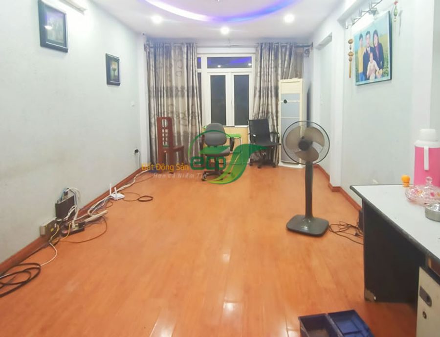Ngà cách phố Phương Liệt 10m, ngõ ô tô, diện tích 55m2, 6 tầng, mặt tiền 7.4m, giá chào 7.9 tỷ