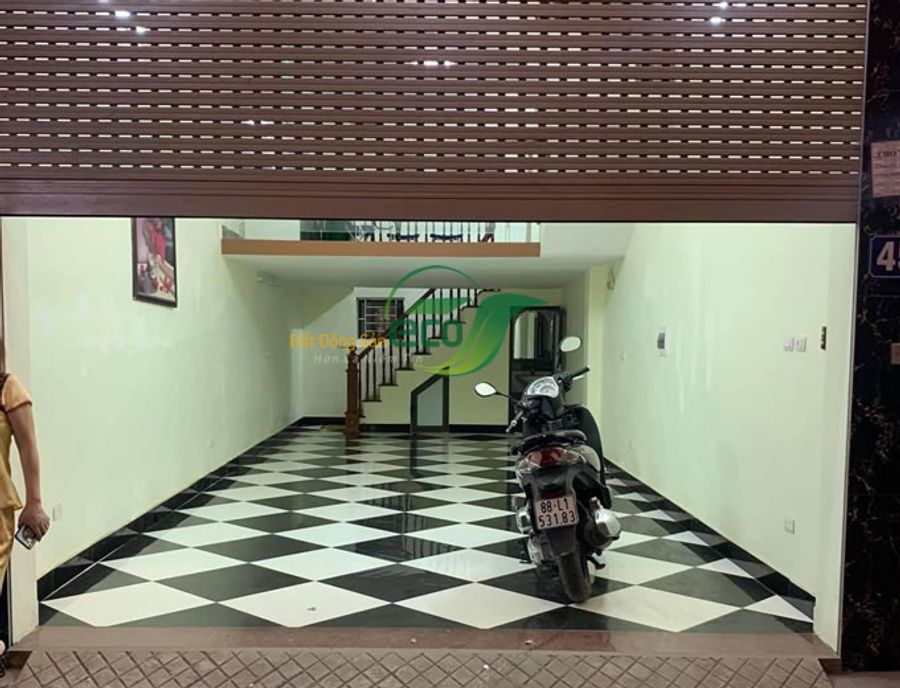 Bán nhà mới đẹp tại Khương Trung, ô tô vào tận nhà, sổ đỏ nở hậu, nhỉnh 7 tỷ
