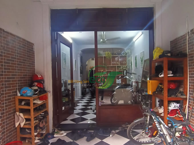 Bán nhà riêng mặt ngõ Quan Nhân, Thanh Xuân, diện tích 42m2, 4 tầng, mặt tiền 3.4m, giá chào 5.75 tỷ