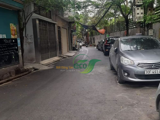 Bán đất ngay sát Royal City, diện tích 81m2, giá chào 0.5 tỷ