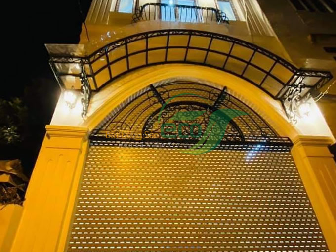 Bán đất mặt phố Ngọc Thụy, Long Biên - diện tích 190m2, mặt tiền 5m, giá chào 17.x tỷ, (có thương lượng)