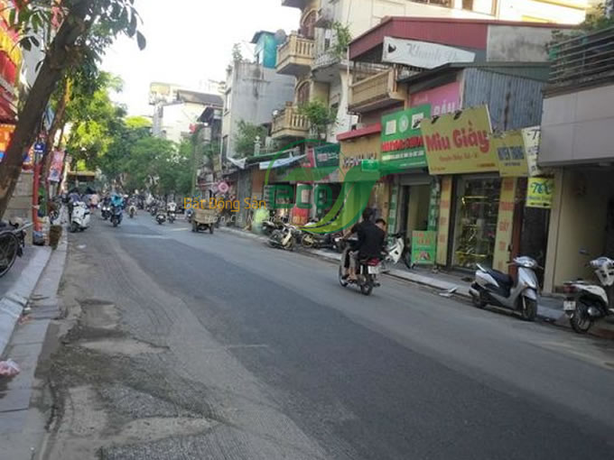 Bán nhà mặt phố Ngô Thì Nhậm, Hai Bà Trưng, diện tích 210m2, mặt tiền 11m, giá chào 110 tỷ, (có thương lượng)