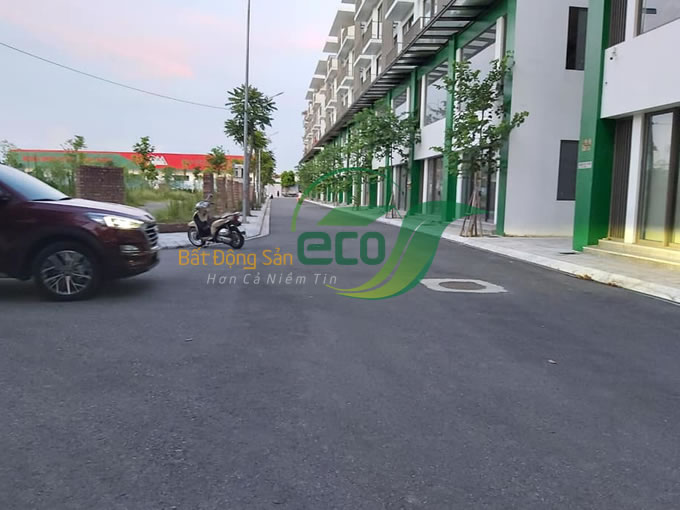 Bán nhà phố khu Khai Sơn, lô góc - diện tích 85m2, 6 tầng, mặt tiền 16m, giá chào 12.x tỷ, (có thương lượng)