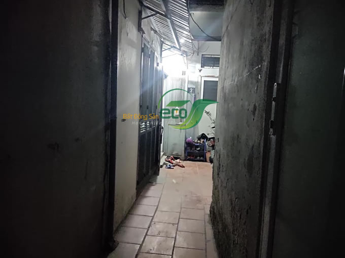 Bán nhà 2 tầng Bùi Xương Trạch