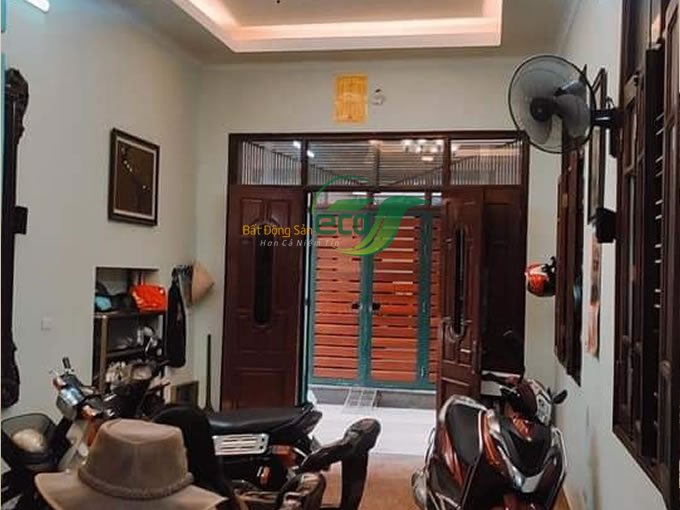 Bán nhà 3 tầng Lê Trọng Tấn