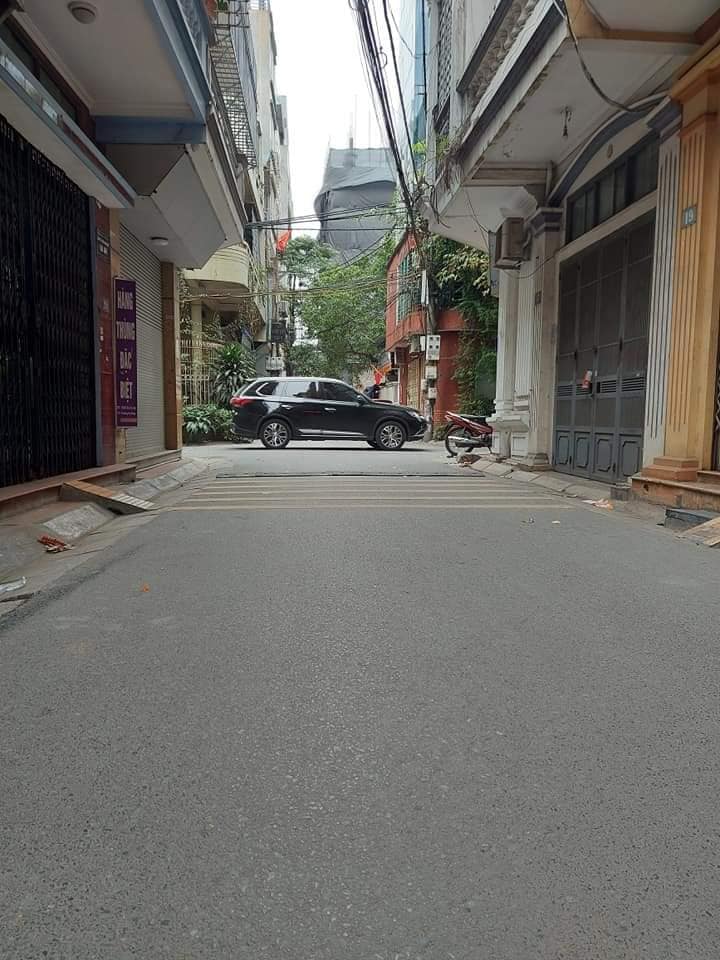 BÁN NHÀ PHÂN LÔ QUÂN ĐỘI MAI DỊCH, DT 70M, OTO VÀO NHÀ, GIÁ 6.5 TỶ
