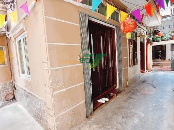 Bán nhà riêng tại Đường Láng Đống Đa diện tích 25/30m2, số tầng 4, mặt tiền 4m, giá chào 2.95 tỷ