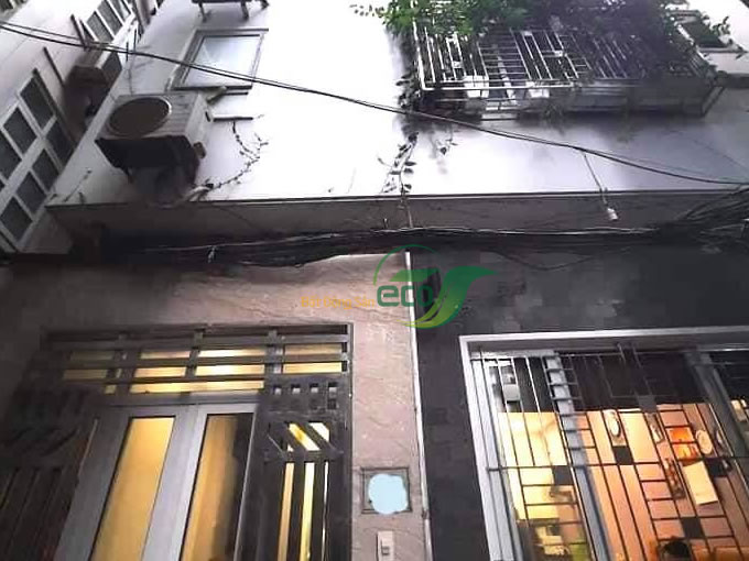 Bán nhà riêng tại Trần Thái Tông, Cầu Giấy diện tích 38m2, số tầng 4, mặt tiền 5.8m, giá chào 4.6 tỷ