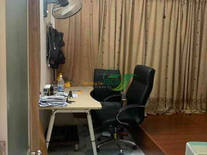 Bán nhà riêng tại Yên Hòa, Cầu Giấy diện tích 39m2, số tầng 4, mặt tiền 3.9m, giá chào 3 tỷ