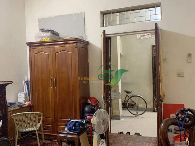 Bán nhà riêng tại Cầu Giấy diện tích 64.5m2, số tầng 4, mặt tiền 5.6m, giá chào 5.3 tỷ