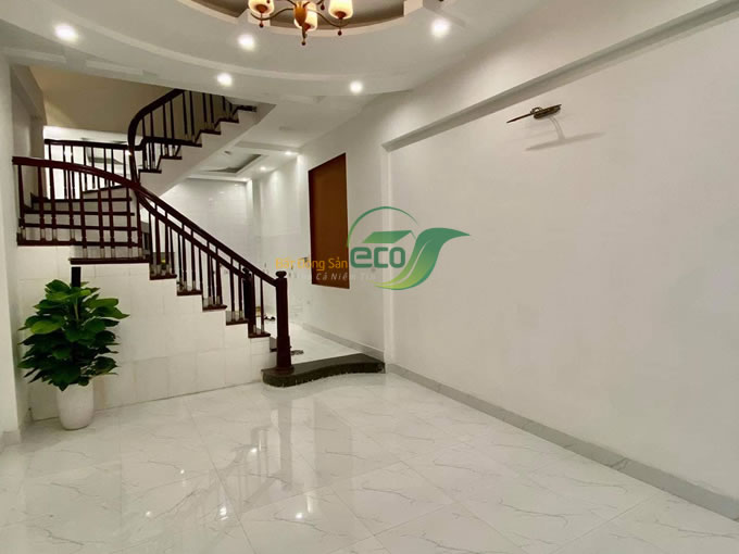 Bán nhà riêng tại Phùng Chí Kiên, Cầu Giấy diện tích 50m2, số tầng 5, mặt tiền 4.15m, giá chào 7.8 tỷ