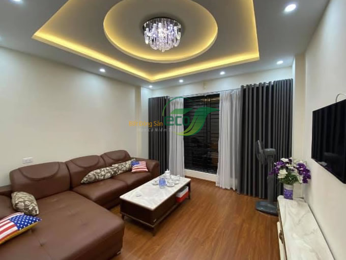 Bán nhà riêng tại Nguyễn Ngọc Vũ, Cầu Giấy diện tích 40m2, số tầng 6, mặt  tiền 4.2m, giá chào 6.7 tỷ