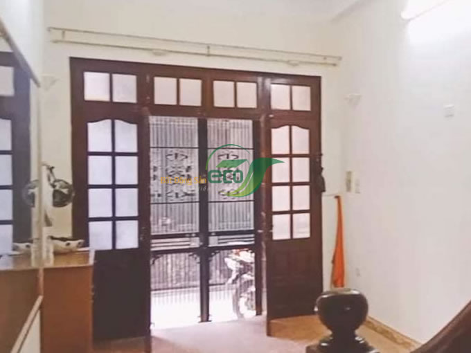 Bán nhà riêng tại Lạc Long Quân, Tây Hồ diện tích 33/40m2, số tầng 4, mặt tiền 3.6m, giá chào 4.1 tỷ