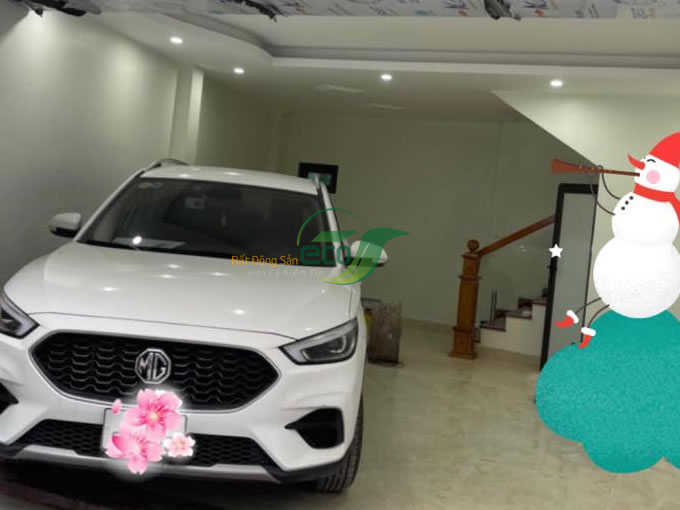 Bán nhà riêng tại Xuân La, Tây Hồ diện tích 41m2, số phòng 6, mặt tiền 4.9m, giá chào 7.9 tỷ