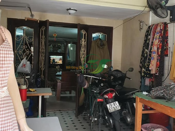 Bán nhà riêng tại Hoa Bằng, Cầu Giấy diện tích 56m2, số tầng 3, mặt tiền 3.3m, giá chào 8.7 tỷ