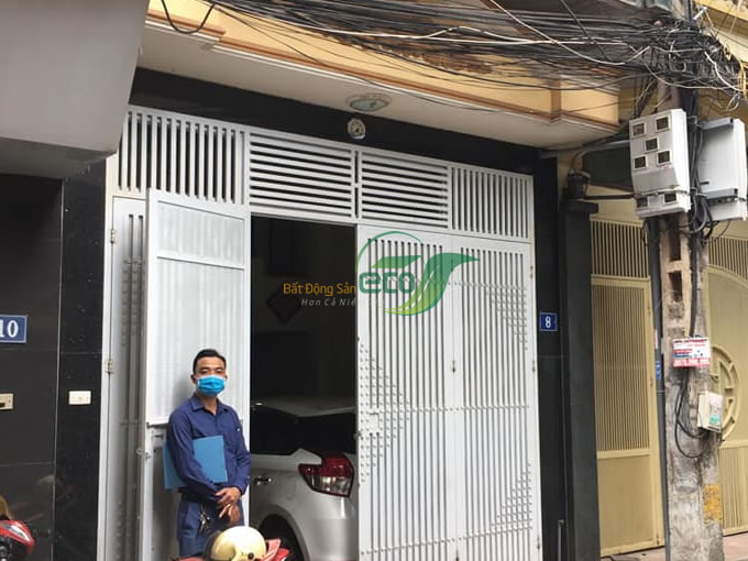 Bán nhà riêng tại Yên Hòa, Cầu Giấy diện tích 31.5m2, số tầng 5, mặt tiền 5m, giá chào 3.5 tỷ