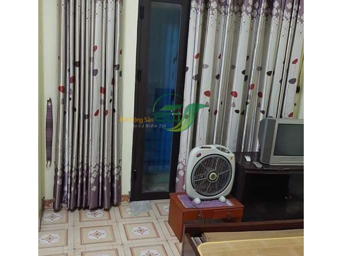 Bán nhà riêng tại Đường Láng, Đống Đa diện tích 33m2, số tầng 4, mặt tiền 3.3m, giá chào 3.75 tỷ