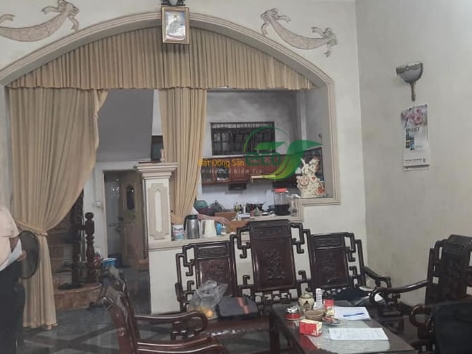 Bán nhà riêng tại Lạc Long Quân, Cầu Giấy diện tích 110m2, số tầng 4, mặt tiền 6.3m, giá chào 22.8 tỷ