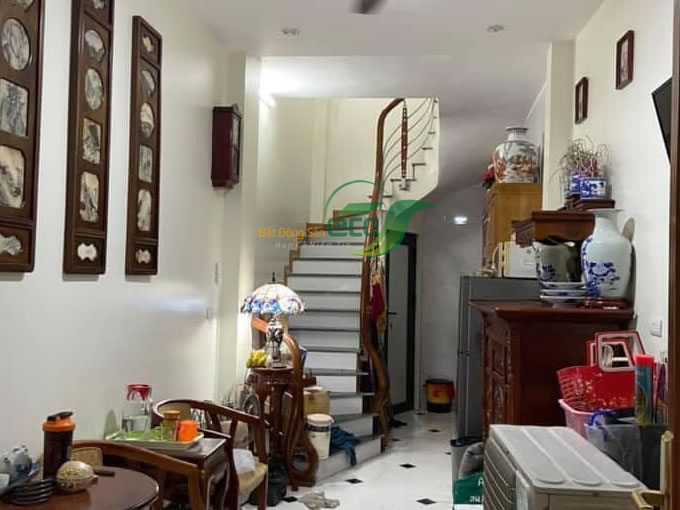 Bán nhà riêng tại Thông Phong, Đống Đa diện tích 34/25m2, số tầng 5, mặt tiền 3.4m, giá chào 3.7 tỷ