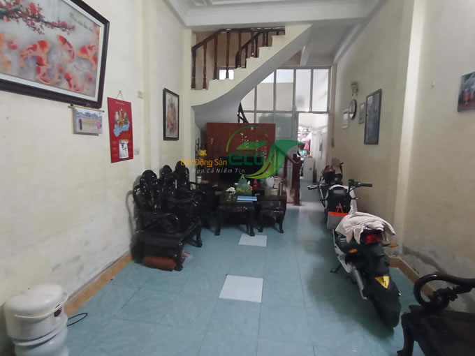 Bán nhà riêng tại Láng, Đống Đa diện tích 43/52m2, số tầng 4, mặt tiền 3.4m, giá chào 4.5 tỷ