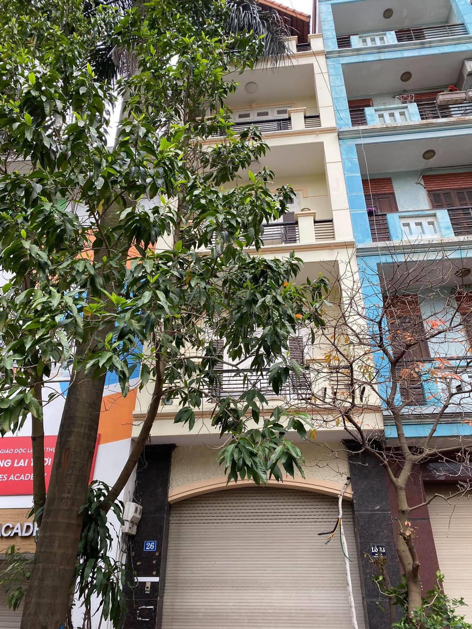 BÁN NHÀ MẶT PHỐ NGUYỄN HOÀNG TÔN, CÓ TẦNG HẦM, LÔ GÓC, DT 158M2, GIÁ 34.5 TỶ
