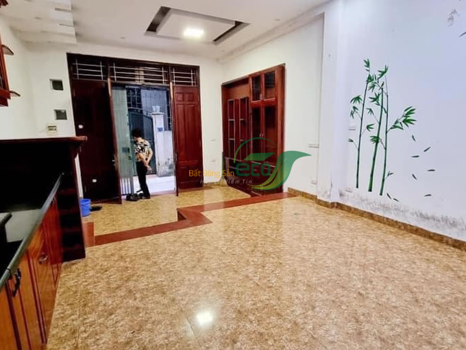 Bán nhà riêng tại Nguyễn Trãi, Thanh Xuân diện tích 42m2, số tầng 5, mặt tiền 4.4m, giá chào 5.2 tỷ