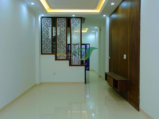 Bán nhà riêng tại Cầu Giấy diện tích 45m2, số tầng 5, mặt tiền 3.3m, giá chào 5.9 tỷ