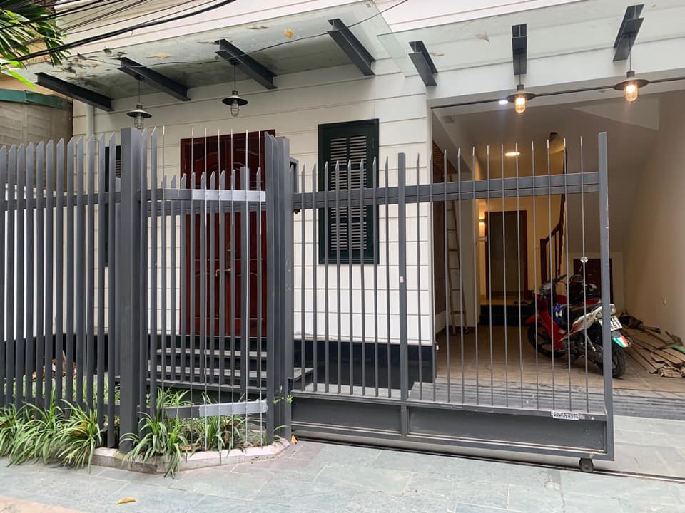 CẦN BÁN GẤP BIỆT THỰ NGUYỄN CƠ THẠCH, PHÙ HỢP VỚI KINH DOANH, ĐẦU TƯ, DT 152M2, MT 24M GIÁ 33 TỶ