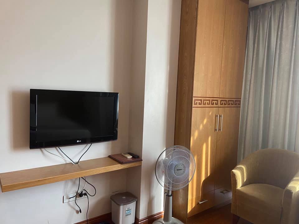 BÁN SIÊU KHÁCH SẠN DỊCH VỌNG, DÒNG TIỀN ỔN ĐỊNH, DT 140M2, MT 9M, GIÁ 70 TỶ