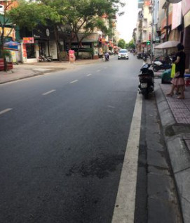 BÁN NHÀ MẶT PHỐ QUANH KHU YEC XANH, MẶT TIỀN ĐẸP, DT 110M2, GIÁ 46 TỶ