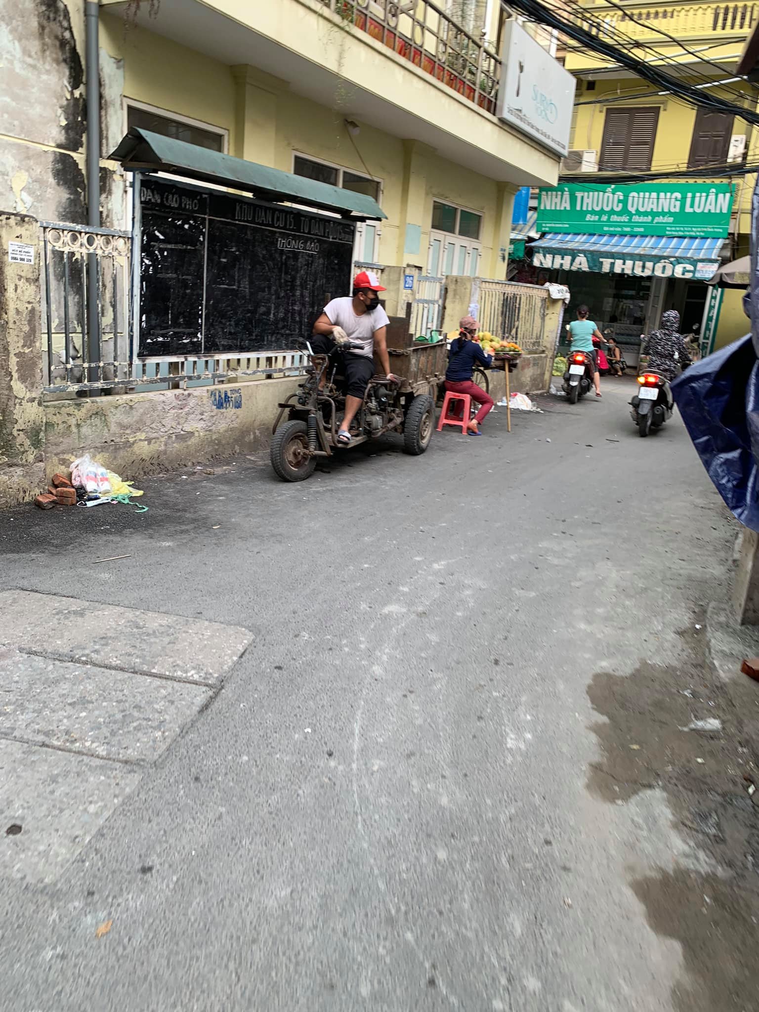 NHÀ ĐẦU TƯ CẦU GIẤY, CHO THUÊ, GIỮ TIỀN TỐT, DT 65M2, GIÁ 4.8 TỶ