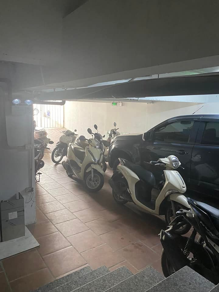 BÁN TÒA NHÀ MẶT PHỐ VĂN PHÚ, KINH DOANH ĐỈNH, DT 125M2, GIÁ 33 TỶ