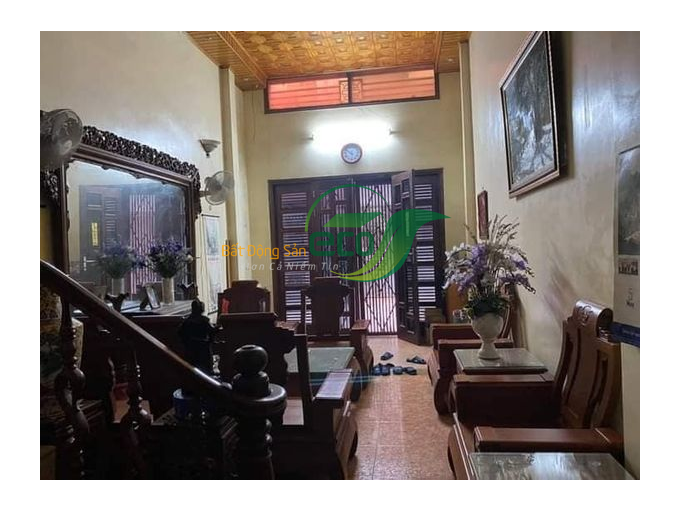 Bán nhà riêng tại Cầu Giấy diện tích 50m2, số tầng 4, giá chào 9.9 tỷ