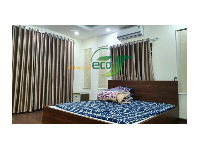 Bán nhà riêng tại Cầu Giấy diện tích 40m2, số tầng 5, mặt tiền 4.5m, giá chò 5.3 tỷ