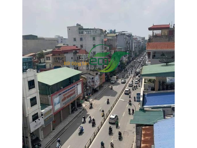 Bán nhà riêng tại Hoàng Quốc Việt diện tích 29m2, nhà 2 tầng, mặt tiền 3m, giá chào 3.3 tỷ