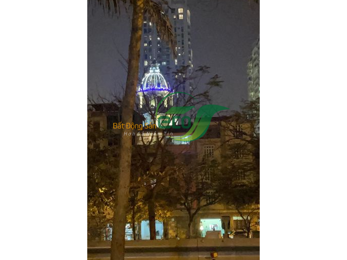 Bán nhà riêng tại Nguyễn Đình Hoàn, Cầu Giấy diện tích 208/224m2, số tâng 3, mặt tiền 7m, giá chào 59 tỷ
