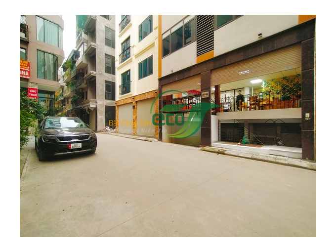 Bán nhà riêng tại Lạc Long Quân, Tây Hồ diện tích 74m2, số tầng 9, mặt tiền 7.6m, giá chào 26.5 tỷ