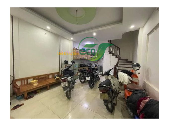 Bán nhà riêng tại Phạm Văn Đồng, Bắc Từ Liêm diện tích 32m2, số tầng 5, mặt tiền 4.2m, giá chào 3.6 tỷ